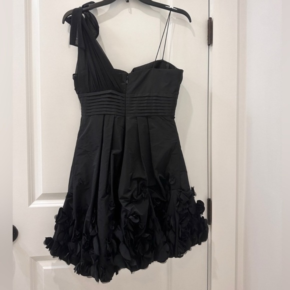 BCBG Max Azria Black One-Shoulder Cocktail Dress Ruffle Hem Party Mini Size XS - Picture 7 of 14